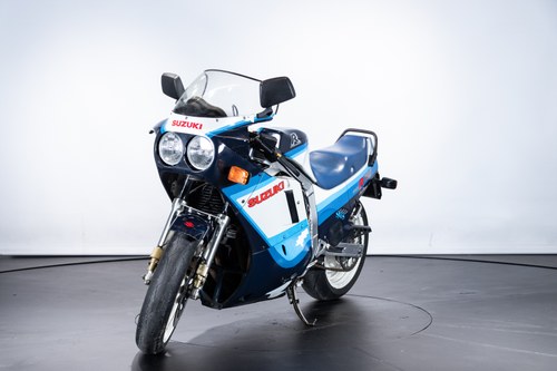 1986 SUZUKI GSXR 1100 For Sale