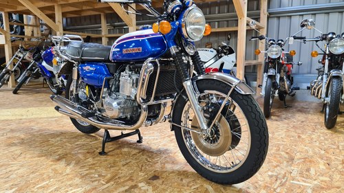 1972 Suzuki GT750 K PRISTINE MULTI SHOW WINNING MOTORCYCLE