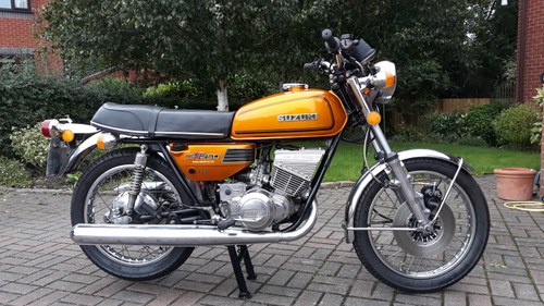 1976 Suzuki GT 250