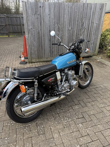 Suzuki gt750b 1977