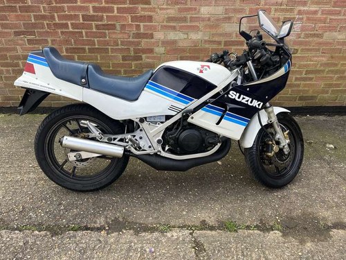 1984 Suzuki RG250 WD Gamma 247cc Vente aux enchères