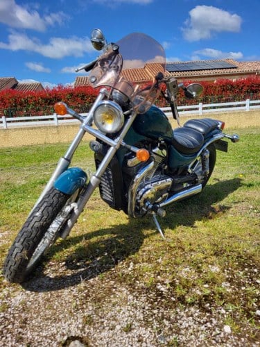 1986 SUZUKI Intruder VS À venda