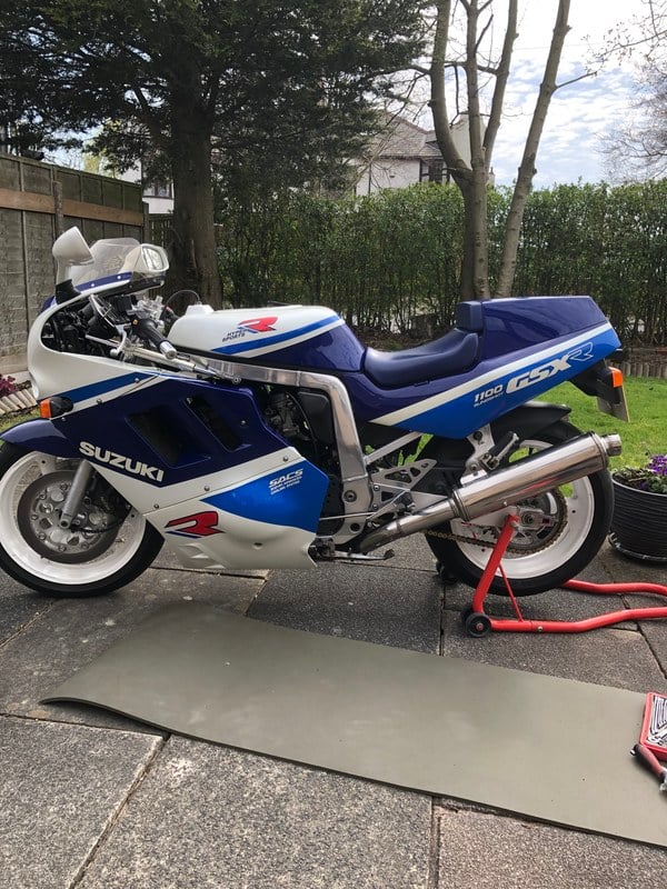 1989 Suzuki GSX R 1100 - 1 1989 Suzuki GSX R 1100 - 1