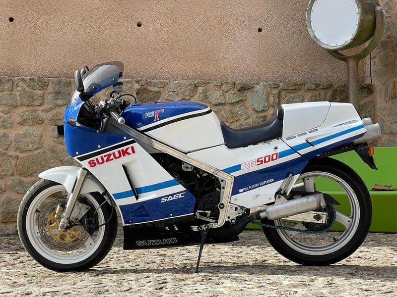 1985 Suzuki RG 500 Multicolour in United Kingdom - For Sale | Car & Classic