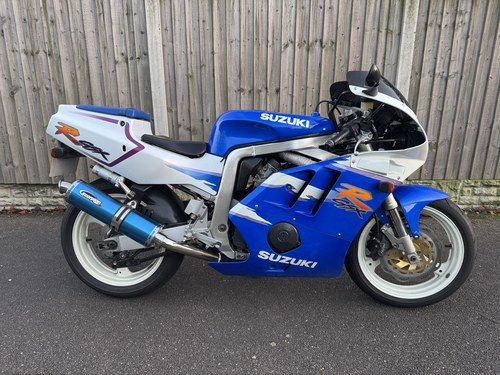 1995 Suzuki GSX R 400