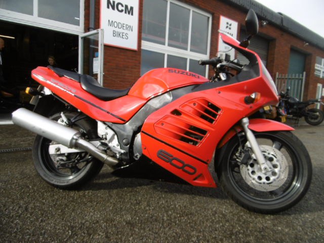 1996 Suzuki RF 600 Red in United Kingdom - For Sale | Car & Classic