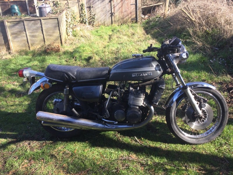 Suzuki GT 750 import with nova