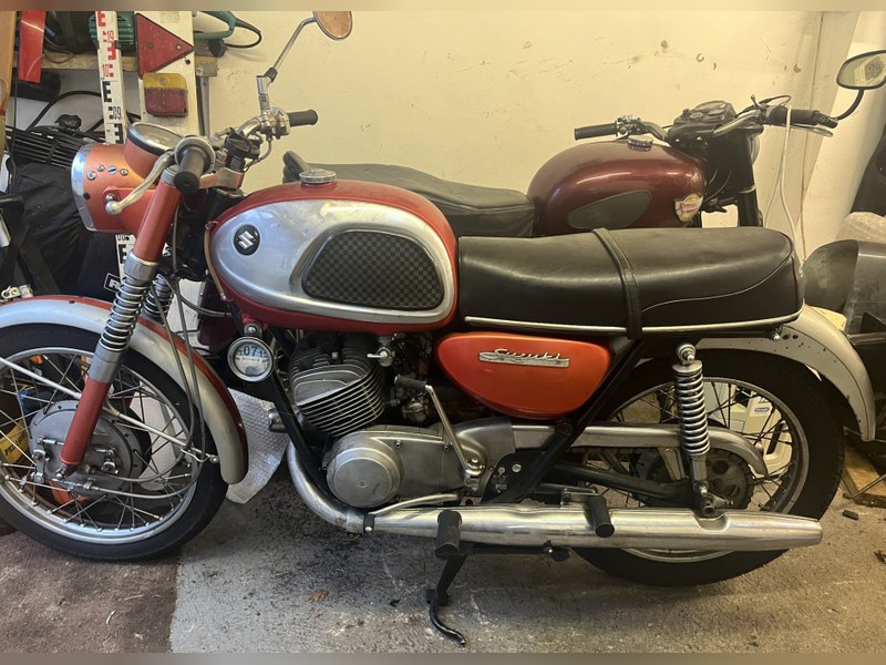 1967 Suzuki T20 Super Six