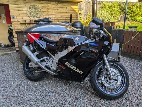 1989 Suzuki GSX R 400
