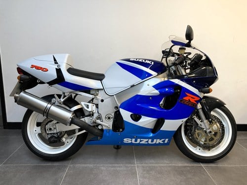1999 Suzuki GSXR 750 SRAD VERKAUFT