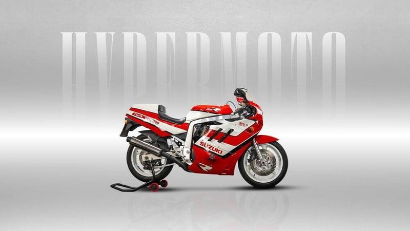 1990 Suzuki GSX R 750 - 1 1990 Suzuki GSX R 750 - 1