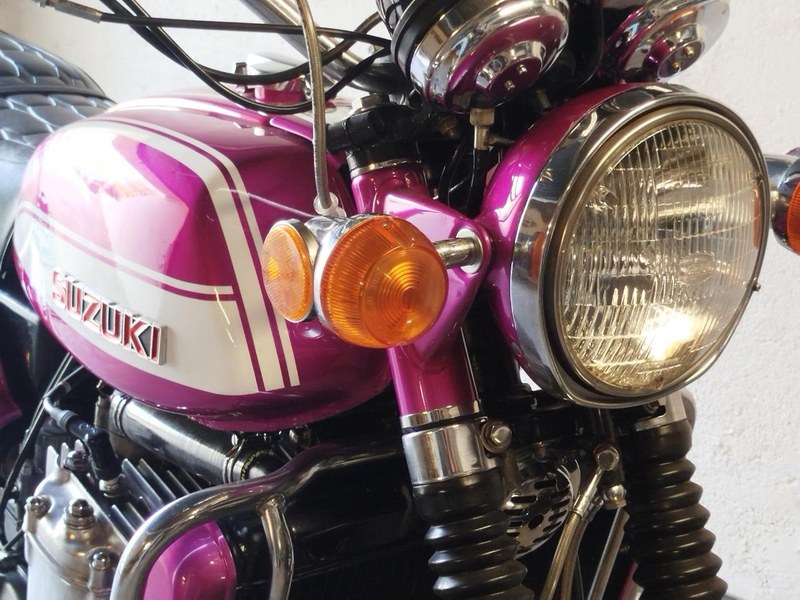 1972 Suzuki GT 750 - 2 1972 Suzuki GT 750 - 2