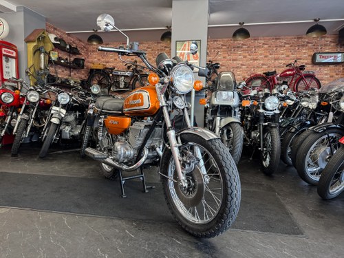 1975 SUZUKI GT250 * 13,600 MILES * UK FROM NEW * CLASSIC SOLD