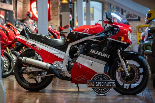 1988 Suzuki GSX-R 750 "Slabside" 3 Owners Only 1,144 Miles SÅLD