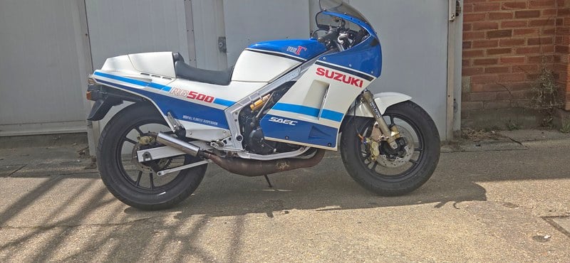 1985 Suzuki RG 500 - 1 1985 Suzuki RG 500 - 1