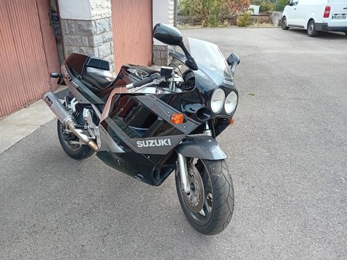 1989 Suzuki GSX R 1100 Te koop