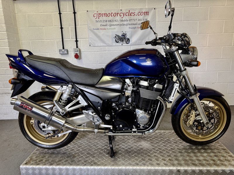 2003 Suzuki GSX 1400 - 1 2003 Suzuki GSX 1400 - 1