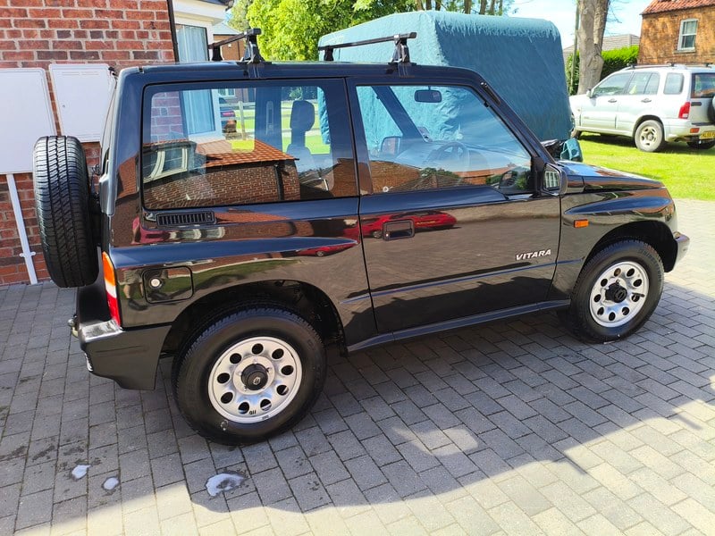 1999 Suzuki Vitara - 2 1999 Suzuki Vitara - 2