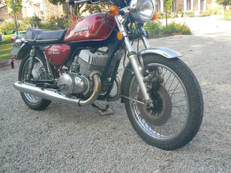 1976 Suzuki GT 500 - 2 1976 Suzuki GT 500 - 2