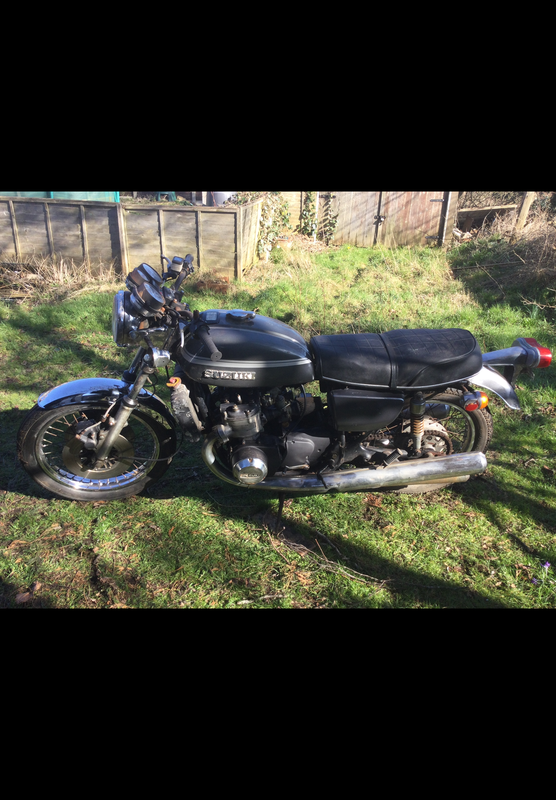 1975 Suzuki GT 750 - 2 1975 Suzuki GT 750 - 2