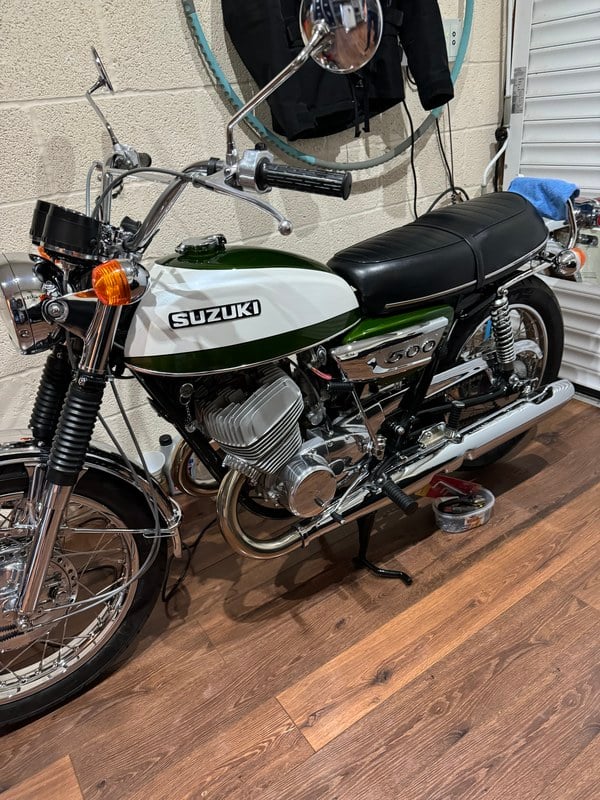 1971 Suzuki T 500 - 2 1971 Suzuki T 500 - 2