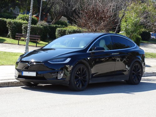 2016 Tesla 90 D, 47000km, 1 owner, Autopilot equipped VENDUTO