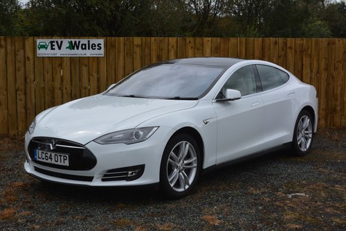 2014 TESLA MODEL S 60KWH - AutoPilot - Cream Interior SOLD