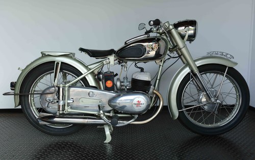 1953 Tornax Z 250 - fully restored - worldwide shipping - À venda