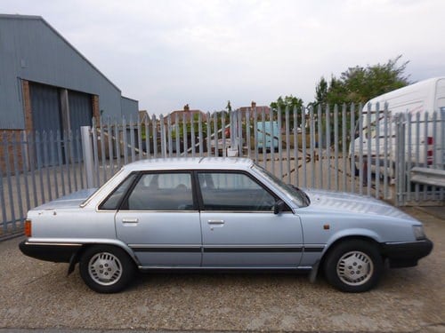 1986 Toyota Camry GLi 4dr Automatic 48000 Miles Kaufen Bei