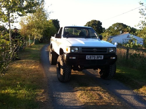 1993 Toyota Hilux 4x4 For Sale