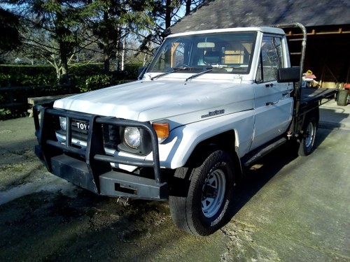 1991 toyota landcruiser hzj75 diesel ute In vendita
