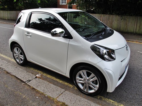 TOYOTA iQ3 3 - 4 CYLINDER 16k FSH WHITE 2012MY MANUAL - SOLD SOLD
