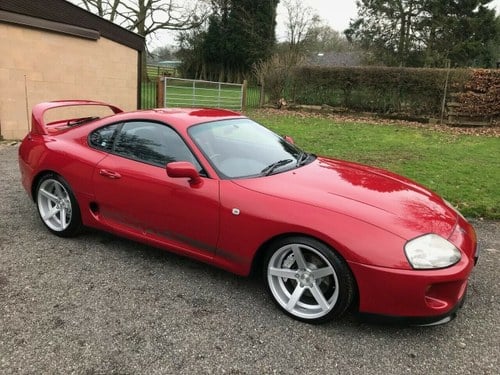 1993 TOYOTA SUPRA TWIN TURBO AUTO IN RED STUNNING!!!! VENDU