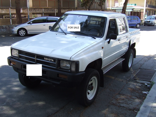 1988 Toyota HILUX For Sale