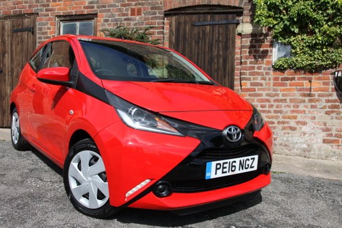 2016'16 Toyota Aygo 1.0 VVT-i X-Play 3dr FTSH, AC, £0 Tax For Sale