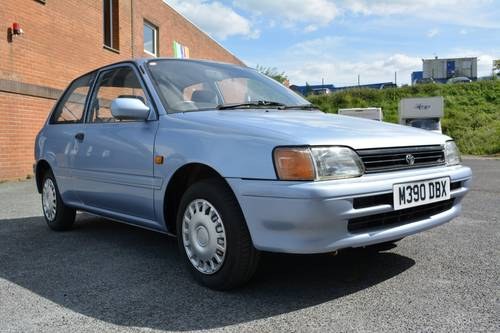 1995 Toyota Starlet ' Jeans ' Edition with only 28k miles!  In vendita
