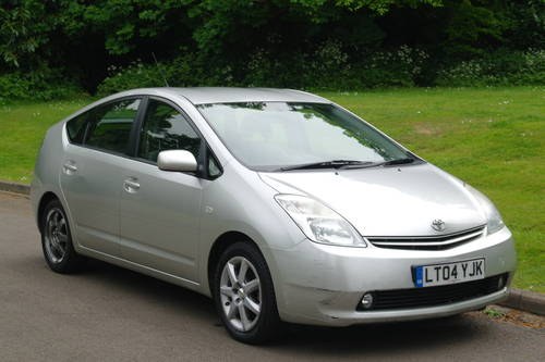2004 Toyota Prius T4.. 2 owners.. FSH.. Bargain To Clear.. £850.. VENDUTO
