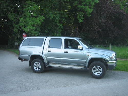 2003 toyota hilux double cab For Sale