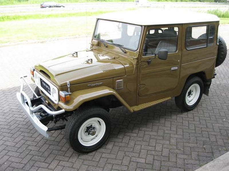 Toyota Land Cruiser Hard-Top BJ42 € 22.900,--
