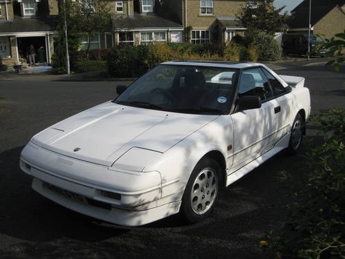 A STUNNING TOYOTA MR2 MK1 1989 IN SUPERWHITE For Sale