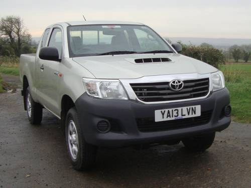 2013 TOYOTA HILUX 2.5 D4d EXTRACAB PICKUP SOLD