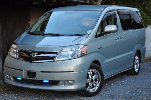 2005 Toyota Alphard Hybrid with disabled elec seat For Sale