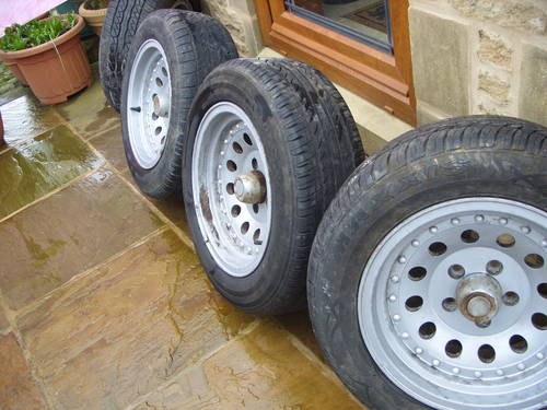 1994 for sale toyota 4x2 2wd hilux pickup wheels/tyres VENDUTO