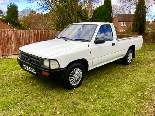 1997 TOYOTA HILUX 2WD, MK3, LOW MILES, VERY NICE! For Sale