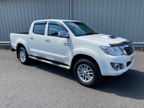 2015 TOYOTA HI-LUX 3.0 D4D D/CAB PICK UP WITH JUST 30K MILES For Sale