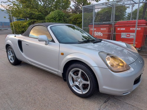 2002 MR2 - 1 Former owner, extensive Toyota service history For Sale
