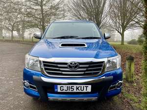 2015 Island blue! Toyota hilux invincible x! 3.0/auto/71k! For Sale (picture 2 of 12)