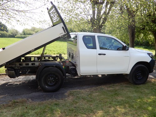 2019 TOYOTA HILUX DROPSIDE TIPPER For Sale
