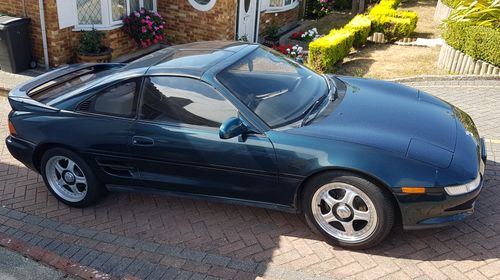 Picture of Automatic mr2 mk2 t-bar, rust free import, low milage