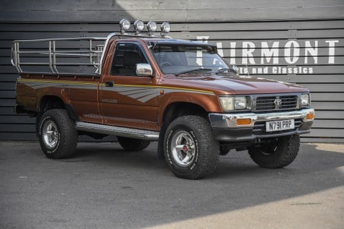 1995 Toyota Hilux // Cool Retro Truck // 4x4 SOLD
